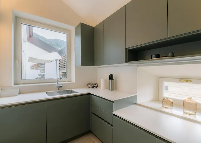 R Tulipano House Como