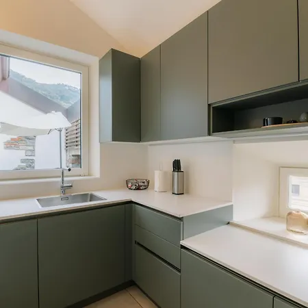 R Tulipano House Como