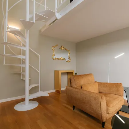 Apartman R Tulipano House Como