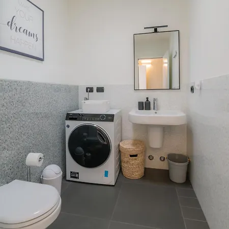 R Tulipano House Apartamento Como