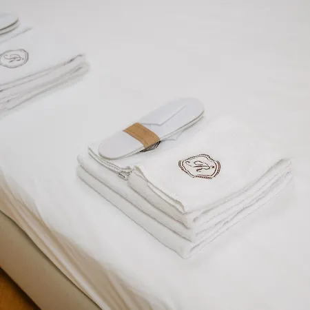 R Tulipano House Apartman Como